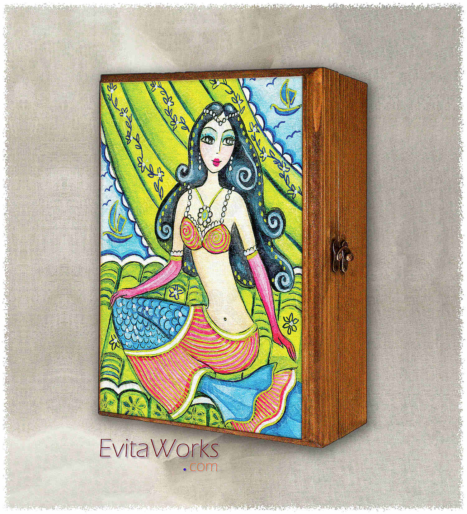 Hit to learn about "Mermaid 54, beautiful female creature" on jewelboxes